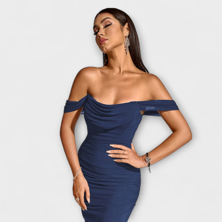 Ione - Šaty Bodycon s odhalenými rameny a řasením